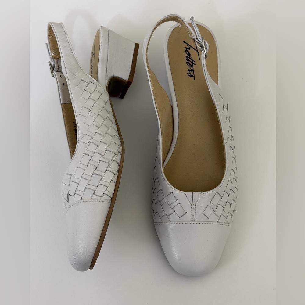 WOMEN'S TROTTERS DEA WOVEN SLINGBACK PUMPS White - Picture 2 of 7